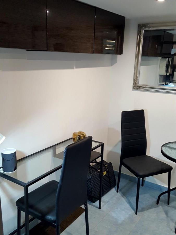 Like Studio City Centrum, Wifi, Terrace Budapest Exterior foto